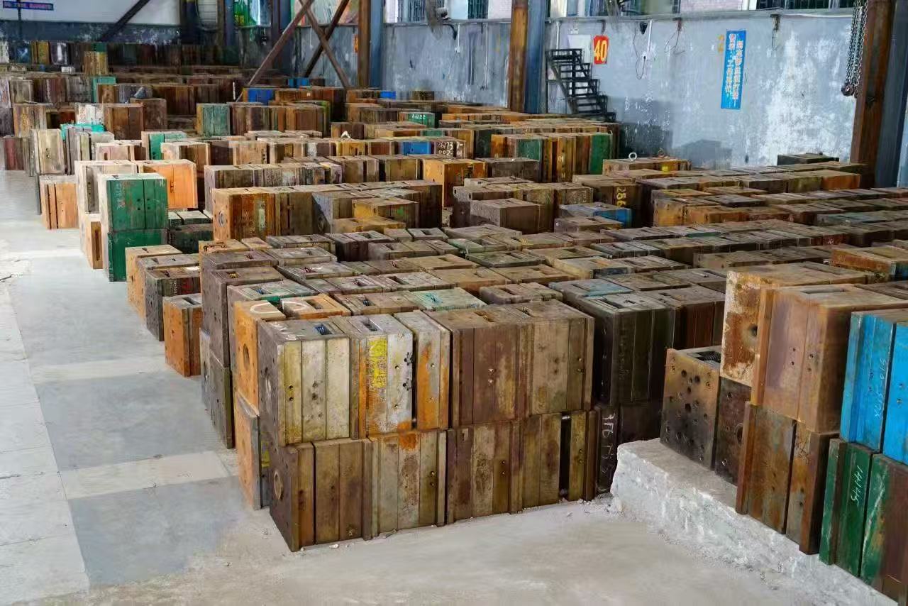 電纜電線，模具